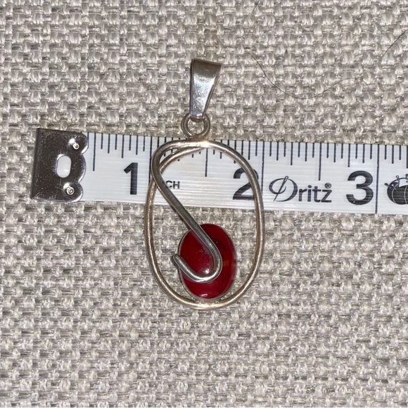 Carnelian & Sterling Silver Oval Swirl Pendant - Picture 5 of 8